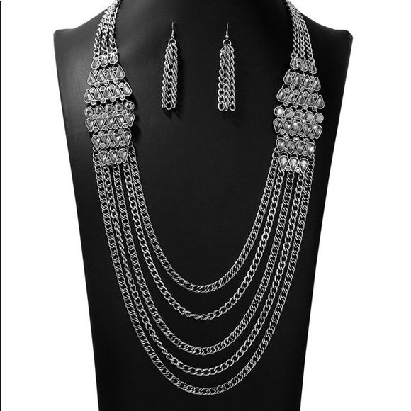 Jewelry - Picture 4 of 8